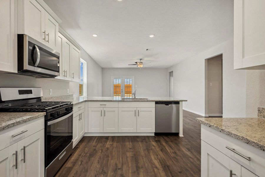 Furnished interior view inside a new home in Pinewood Trails, Cleveland (Image 9).