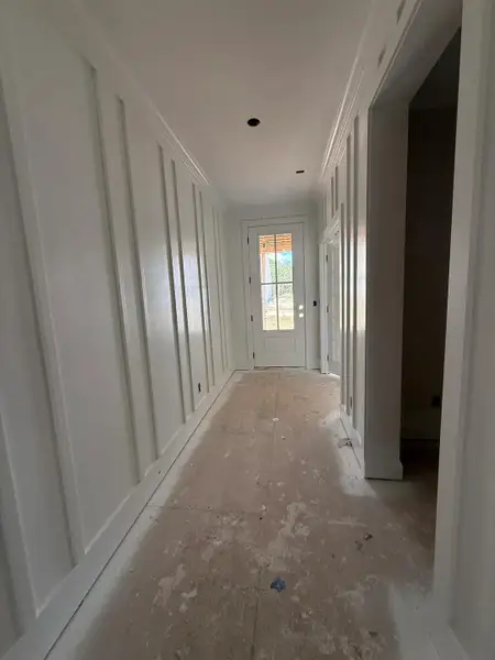 Everly D Foyer