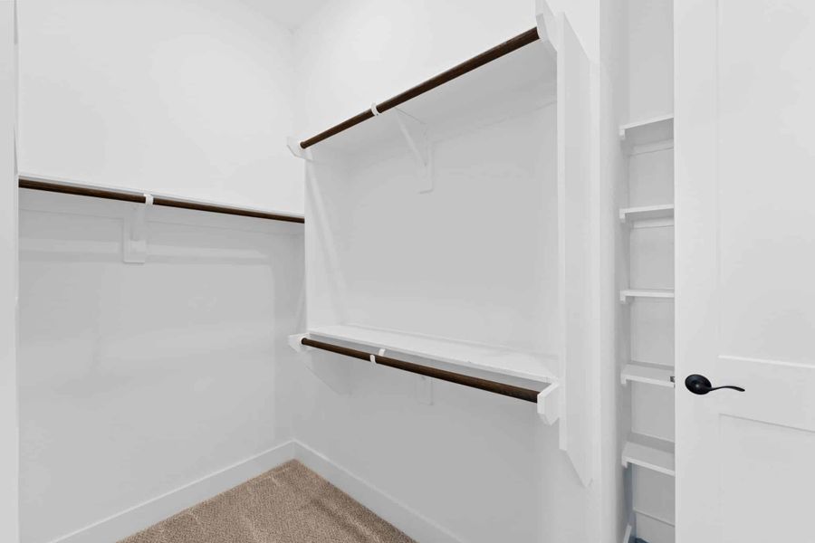 Spacious, unfurnished interior of a new home in Brookewater, Rosenberg (Image 26).