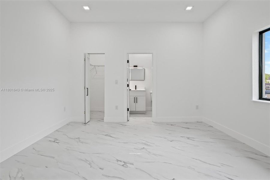 Spacious, unfurnished interior of a new home in , Fort Lauderdale (Image 18). Spacious, unfurnished interior of a new home in , Fort Lauderdale (Image 18).