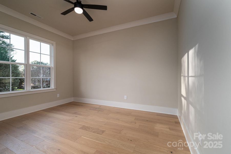 Spacious, unfurnished interior of a new home in , Belmont (Image 40).