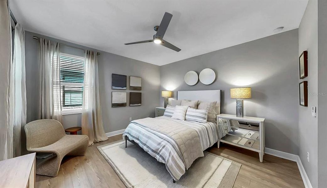 Furnished interior view inside a new home in , Sarasota (Image 33).