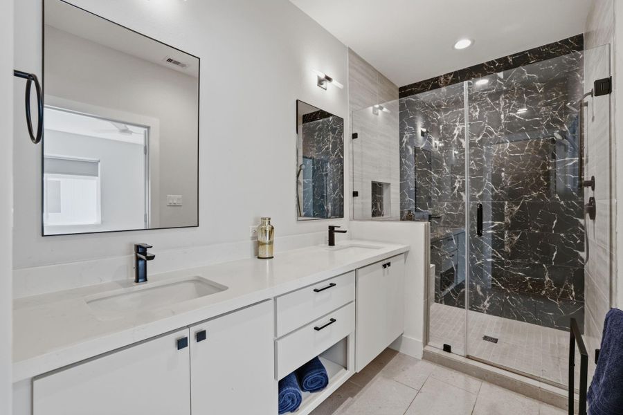Furnished interior view inside a new home in , Houston (Image 16).