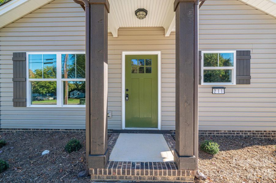 Exterior details and patio area of a home in , Lowell (Image 16).