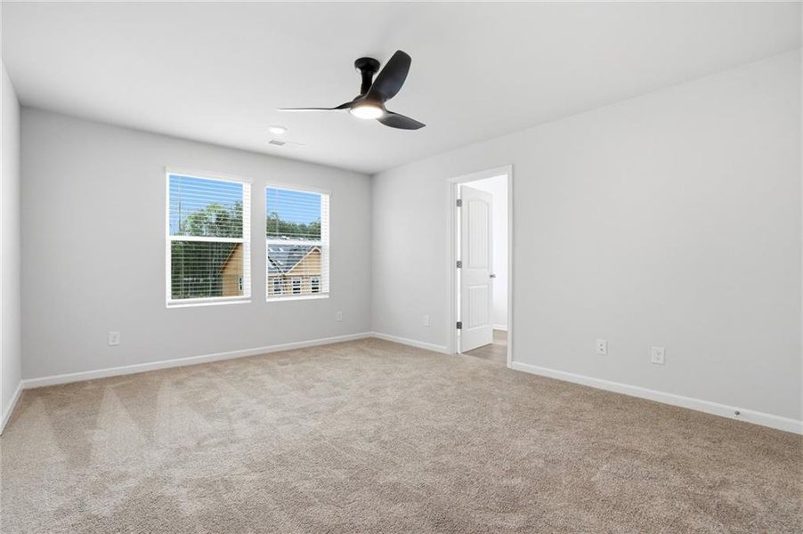 Spacious, unfurnished interior of a new home in Concord Oaks, Powder Springs (Image 28).