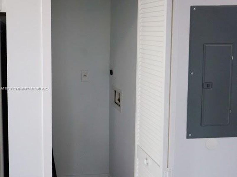 Image 28 of a home in .