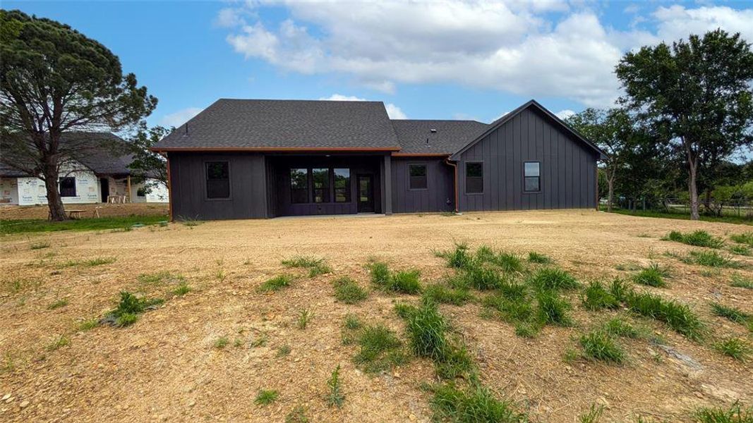 Exterior details and patio area of a home in , Cleburne (Image 4).