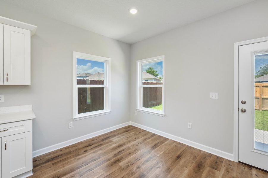 Representative unfurnished interior of a home built from the Austin by CJL Homes in Longview Estates, Crestview (Image 17).