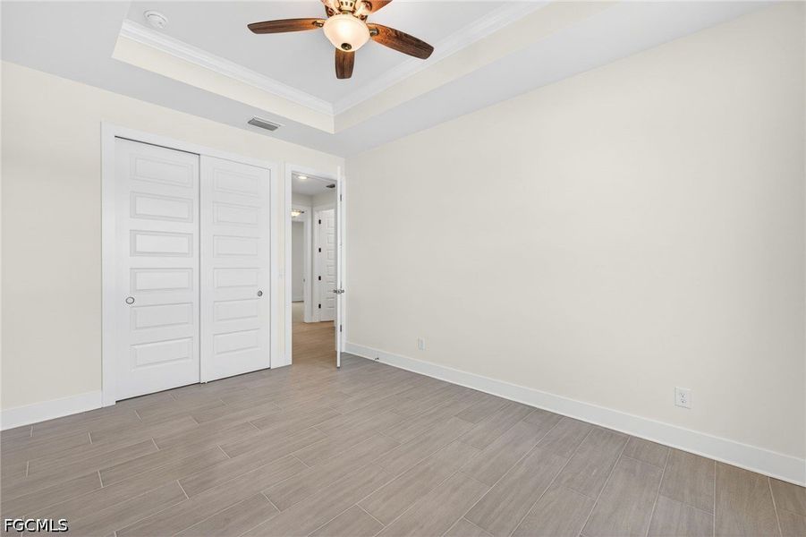 Spacious, unfurnished interior of a new home in Cape Coral, Cape Coral (Image 28).