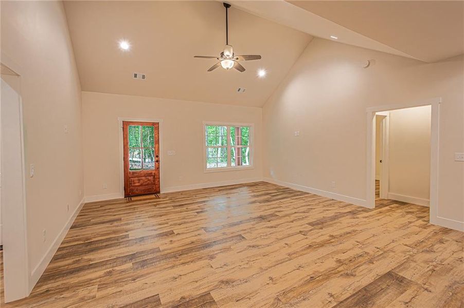 Spacious, unfurnished interior of a new home in , Dawsonville (Image 50).