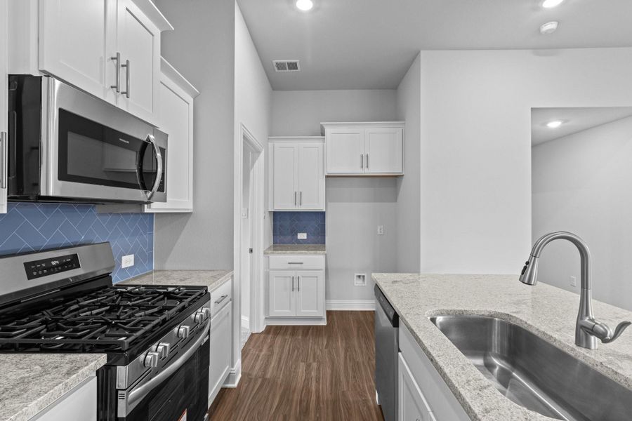 Furnished interior view inside a new home in River Ranch Trails, Dayton (Image 8). Furnished interior view inside a new home in River Ranch Trails, Dayton (Image 8).