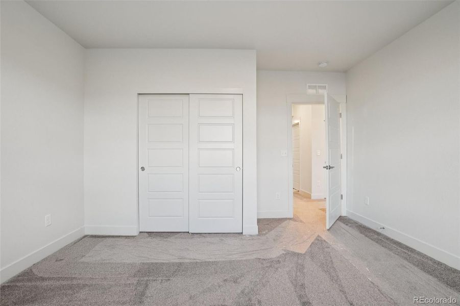 Spacious, unfurnished interior of a new home in , Fort Collins (Image 47).