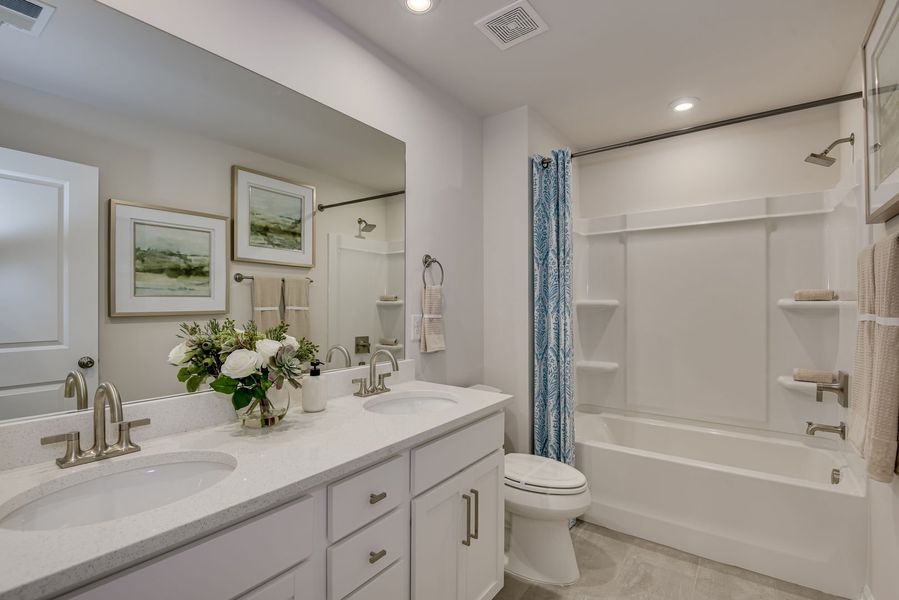 Full Bathroom Full Bathroom