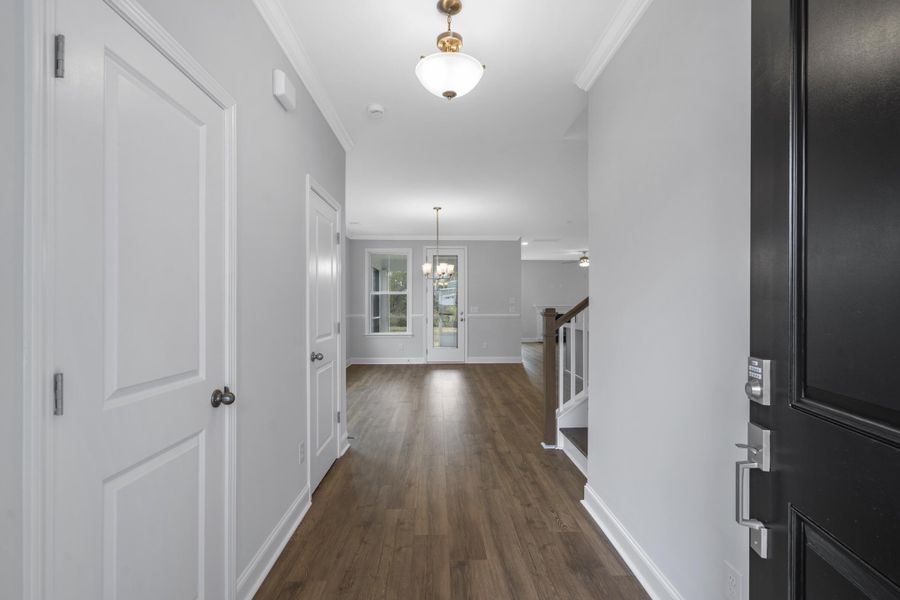 Spacious, unfurnished interior of a new home in Wildcat Chase, Summerville (Image 18).