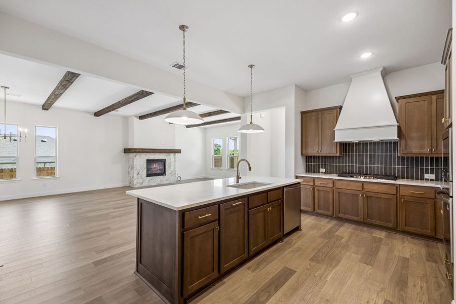 Furnished interior view inside a new home in Sheppard's Place, Waxahachie (Image 9).