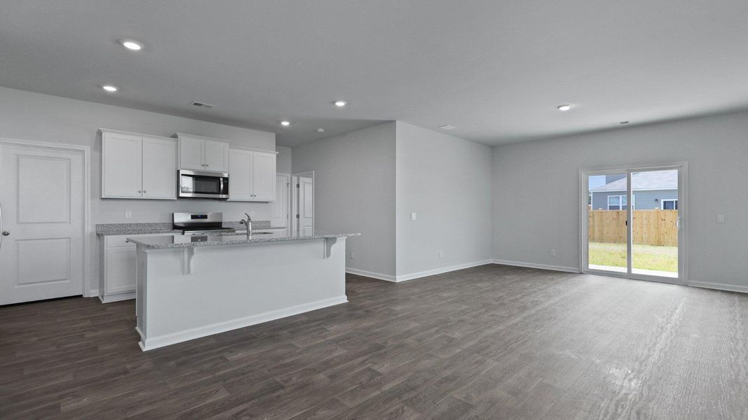 Spacious, unfurnished interior of a new home in Pine Hills at Cane Bay, Summerville (Image 21).