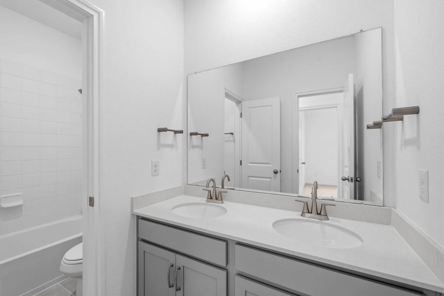 Furnished interior view inside a new home in Wildrye, Waller (Image 11).