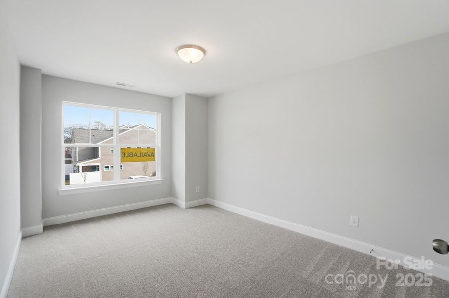 Spacious, unfurnished interior of a new home in Harrisburg Village, Harrisburg (Image 19).