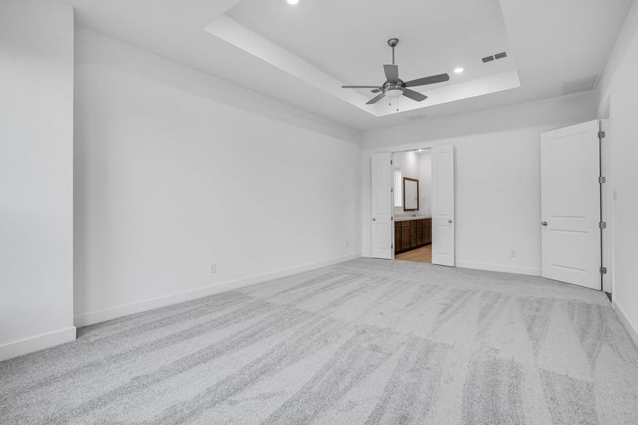 Spacious, unfurnished interior of a new home in Avalon at Cypress, Cypress (Image 29).