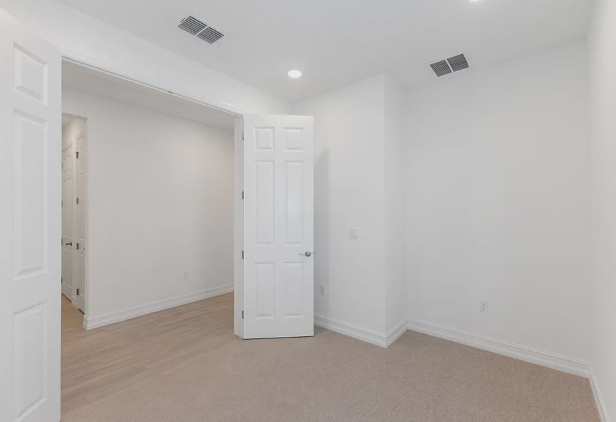 Valletta Den - 16 of 25