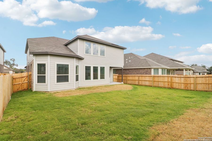 Exterior details and patio area of a home in Fox Falls, Boerne (Image 3). Exterior details and patio area of a home in Fox Falls, Boerne (Image 3).