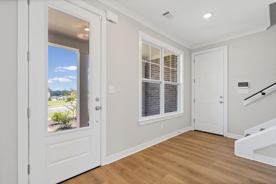 Spacious, unfurnished interior of a new home in White Oak, Arlington (Image 18). Spacious, unfurnished interior of a new home in White Oak, Arlington (Image 18).