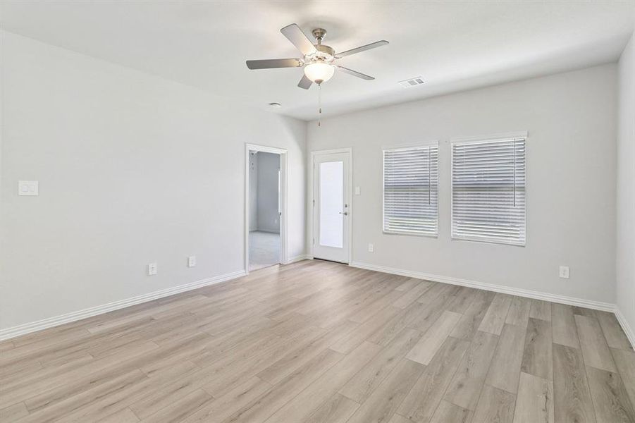 Photo is not of the actual home, but is an inspirational photo of builder’s model home and may depict options, furnishings, and/or decorator features that are not included.