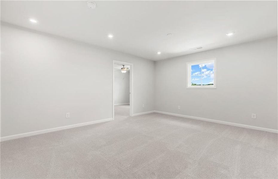 Spacious, unfurnished interior of a new home in Reunion, Flowery Branch (Image 36).