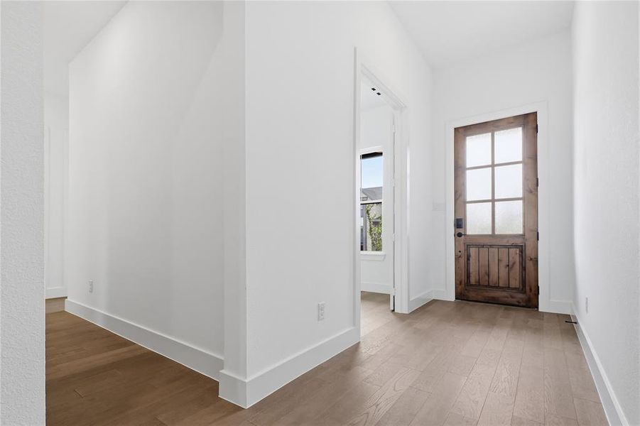 Spacious, unfurnished interior of a new home in Pecan Grove, Burleson (Image 24). Spacious, unfurnished interior of a new home in Pecan Grove, Burleson (Image 24).