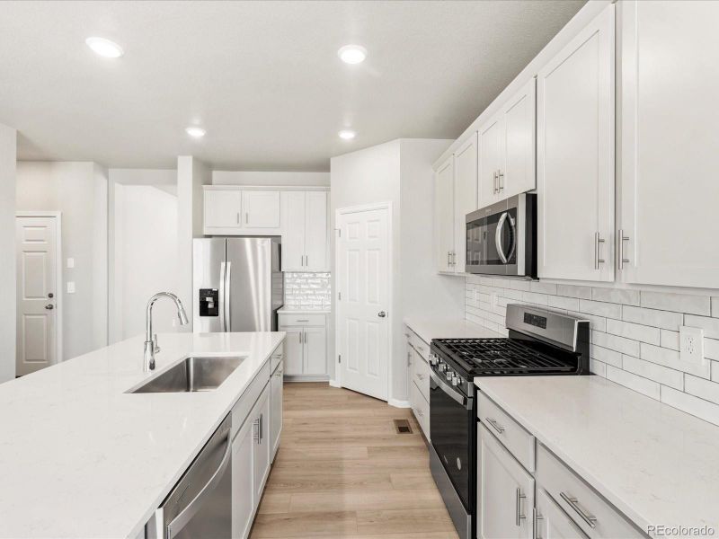 Photos are representative only and are not of the actual home. Actual finishes, elevation, and features may vary.