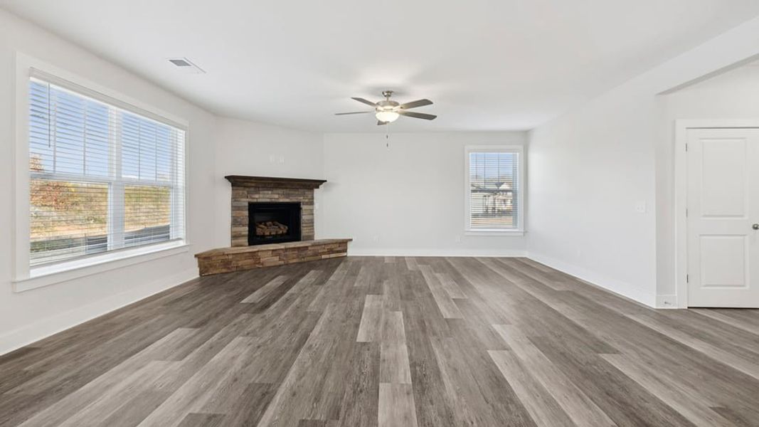Representative unfurnished interior of a home built from the Phoenix by D.R. Horton in Edgewood Estates, Greenville (Image 14).