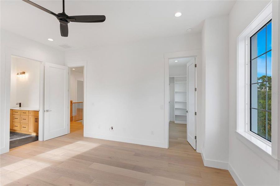 Spacious, unfurnished interior of a new home in , Tampa (Image 65). Spacious, unfurnished interior of a new home in , Tampa (Image 65).