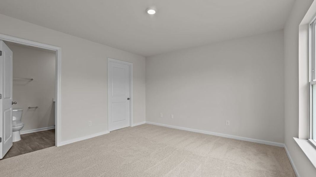 Spacious, unfurnished interior of a new home in Aspen Place, Thomasville (Image 20).