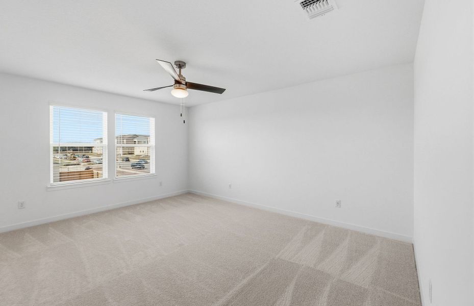 Spacious, unfurnished interior of a new home in Vantage, San Marcos (Image 28).