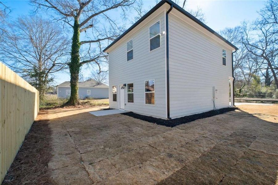 Exterior details and patio area of a home in , Griffin (Image 25).