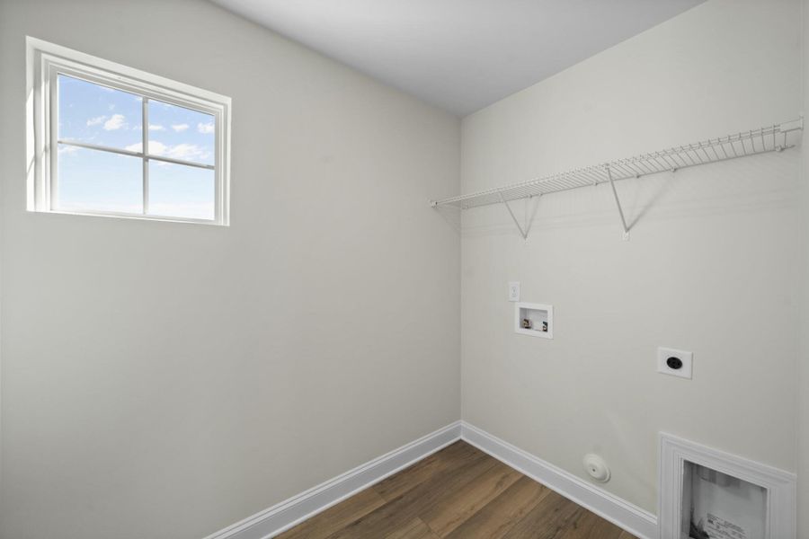 Spacious, unfurnished interior of a new home in Pisgah Park, Kernersville (Image 32).