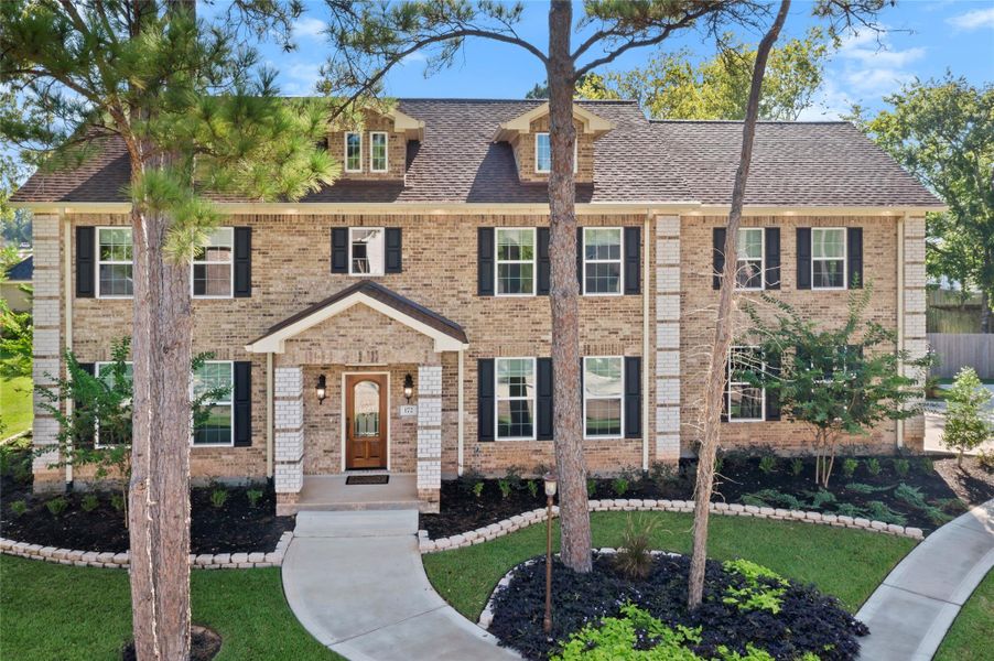 Stunning curb appeal