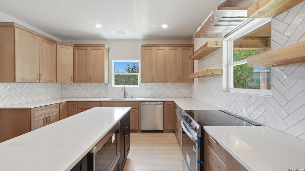 Furnished interior view inside a new home in , Canyon Lake (Image 5).