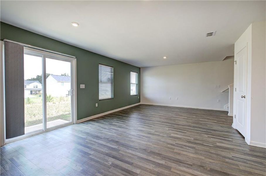 Spacious, unfurnished interior of a new home in Kingston Park, Kingston (Image 10).