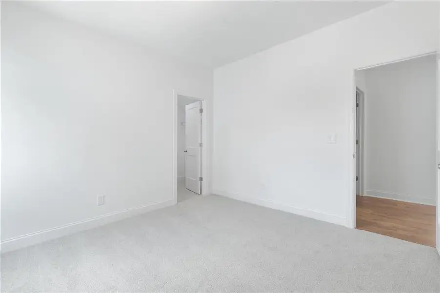 Spacious, unfurnished interior of a new home in , Buford (Image 20).