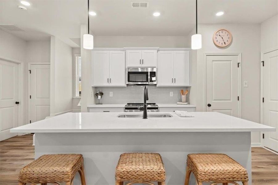 Furnished interior view inside a new home in , Jasper (Image 10).