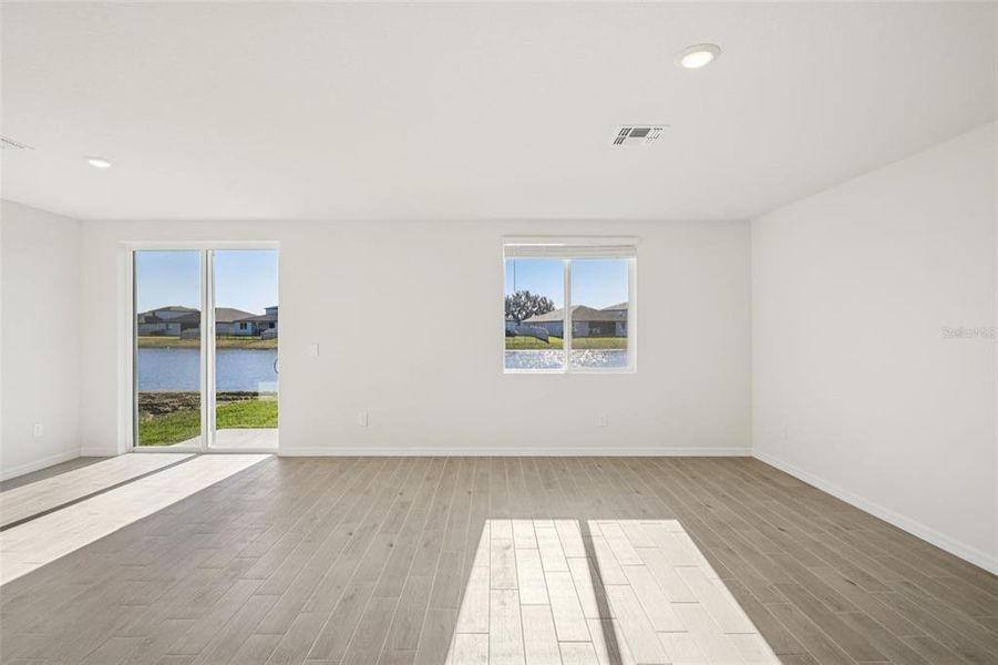 Spacious, unfurnished interior of a new home in The Grove at Stuart Crossing - Classic Series, Bartow (Image 34).