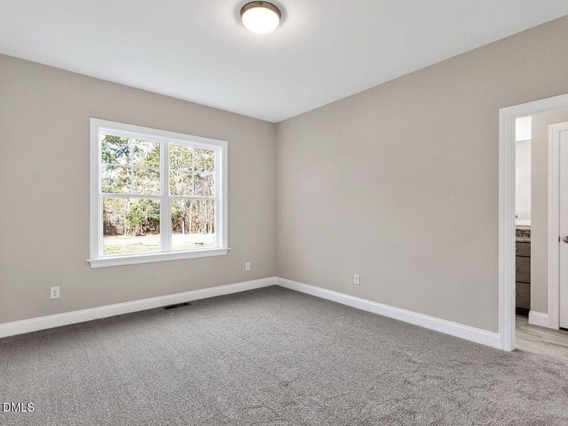 029-1280x960-bedroom