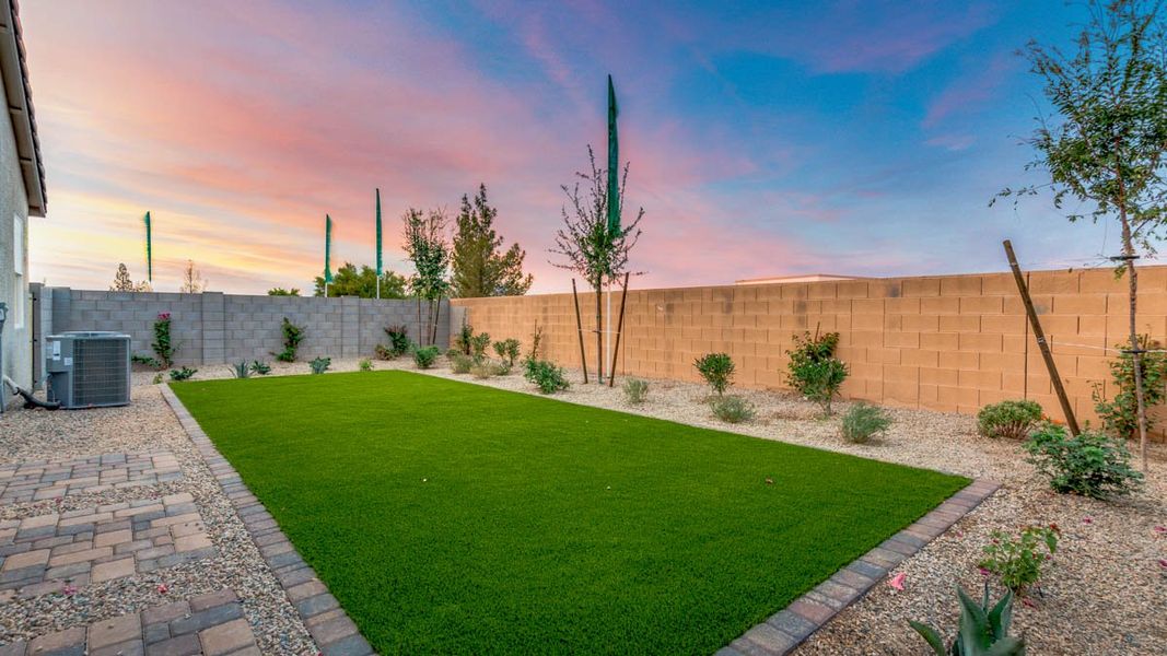 Representative exterior details of a home built from the Hummingbird by D.R. Horton in Rio Rancho Estates, Surprise (Image 27). Representative exterior details of a home built from the Hummingbird by D.R. Horton in Rio Rancho Estates, Surprise (Image 27).