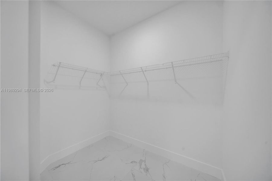 Spacious, unfurnished interior of a new home in , Lehigh Acres (Image 21).