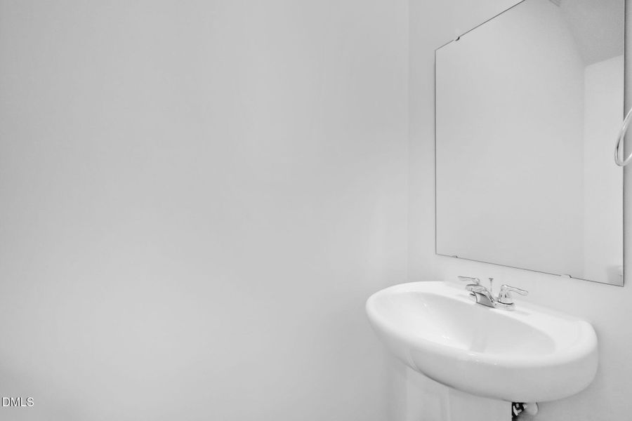 SUN_ElmGrove_Pic_Jackson_QMI_24_Powder_1