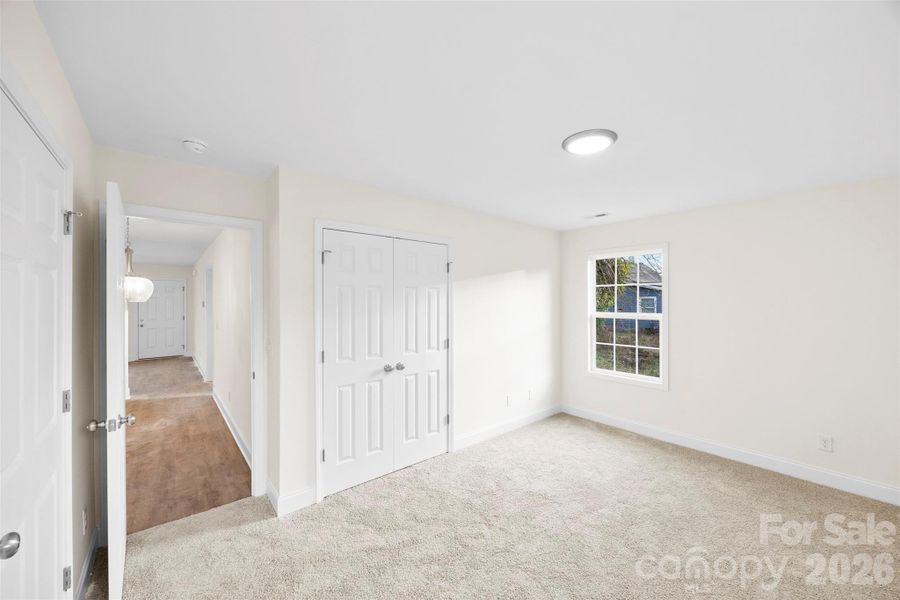 Spacious, unfurnished interior of a new home in , Rock Hill (Image 24).
