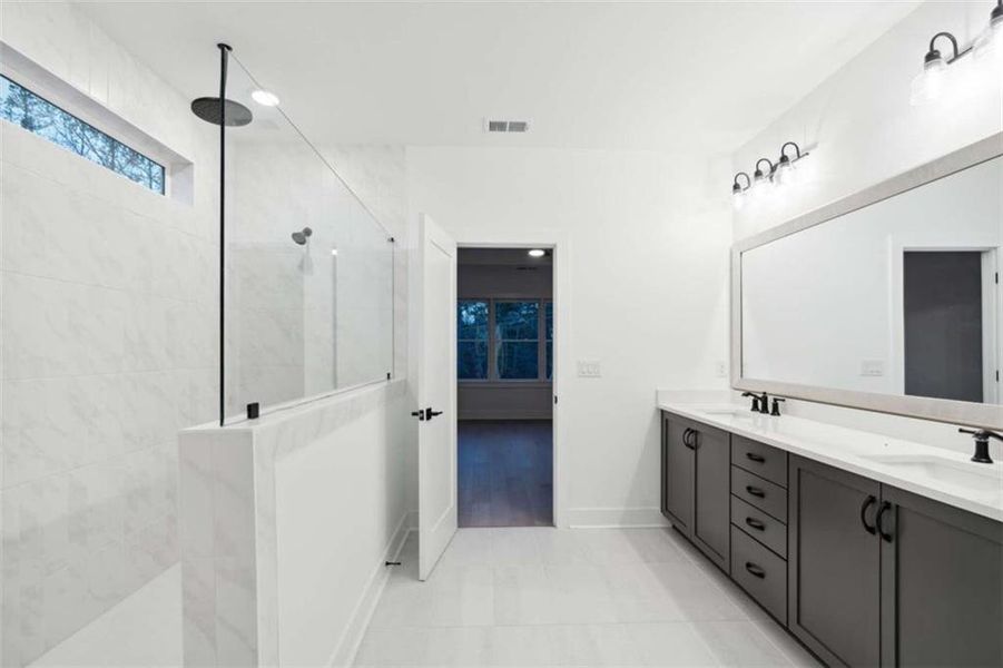 Furnished interior view inside a new home in Ellis, Marietta (Image 15).