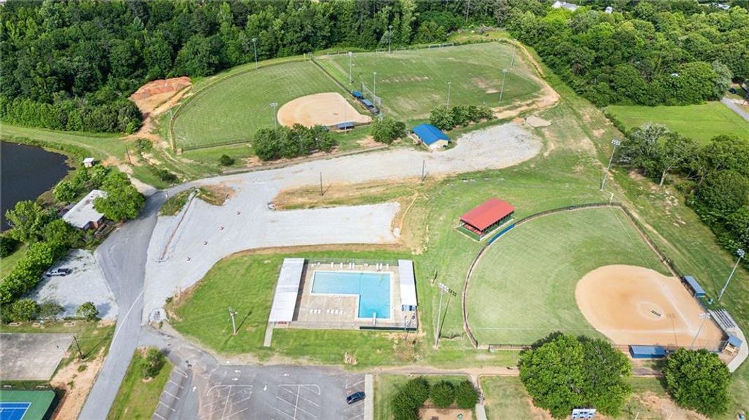 Community amenities in , Crawford (Image 31).