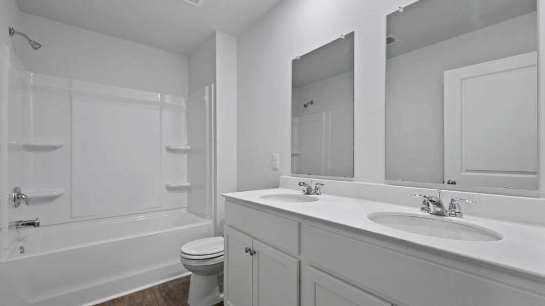 Representative furnished interior of a home built from the GALEN by D.R. Horton in Lakeview at Kitfield, Moncks Corner (Image 9).